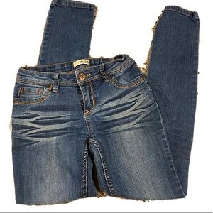 MUDD Jeans